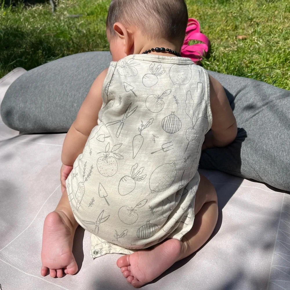 🚫GIFTED🚫 Vegetable Baby Romper - Picture 5 of 8